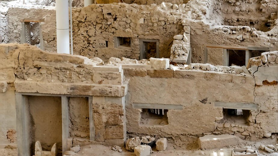 Akrotiri The Minoan Pompeii